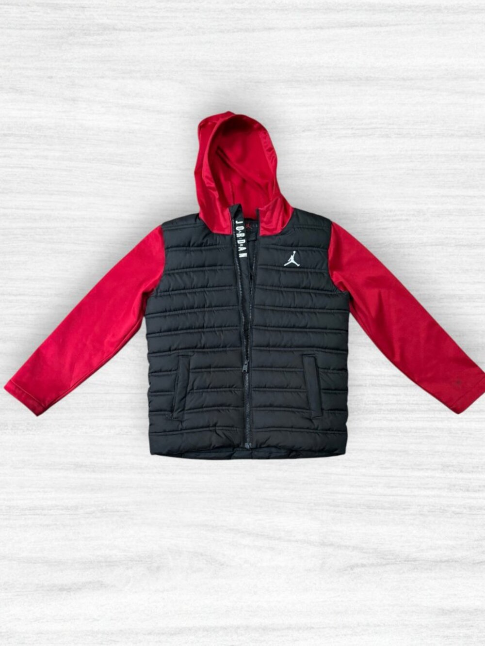Nike Jordan Boys Puffer Jacket Black Red Hooded Full Zip Boys M 10-12 Winter